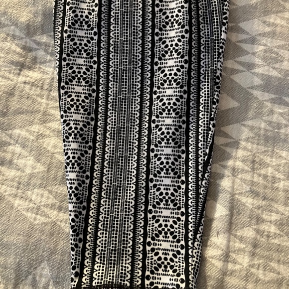 Prana Relaxed Fit Yoga Pants - Picture 7 of 7